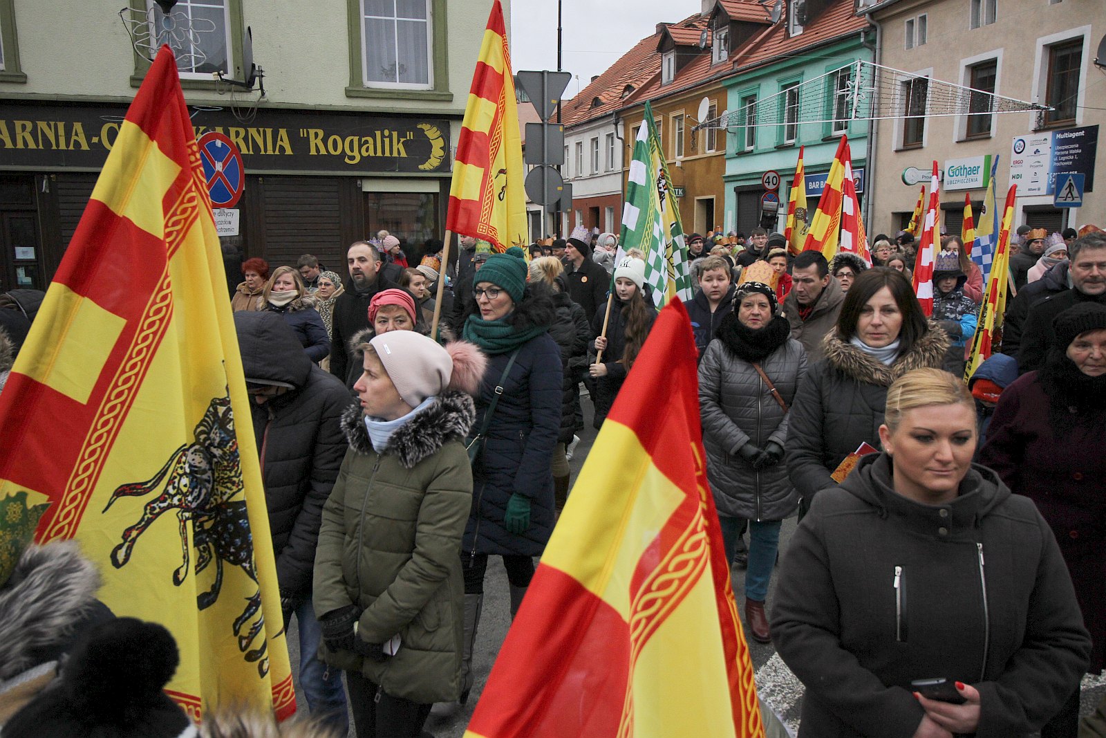 Orszak Trzech Króli zakończył się w prochowickim Rynku
