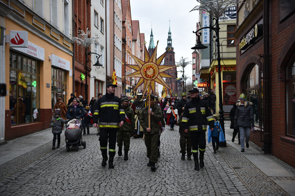 Ulicami Legnicy przeszedł Orszak Trzech Króli