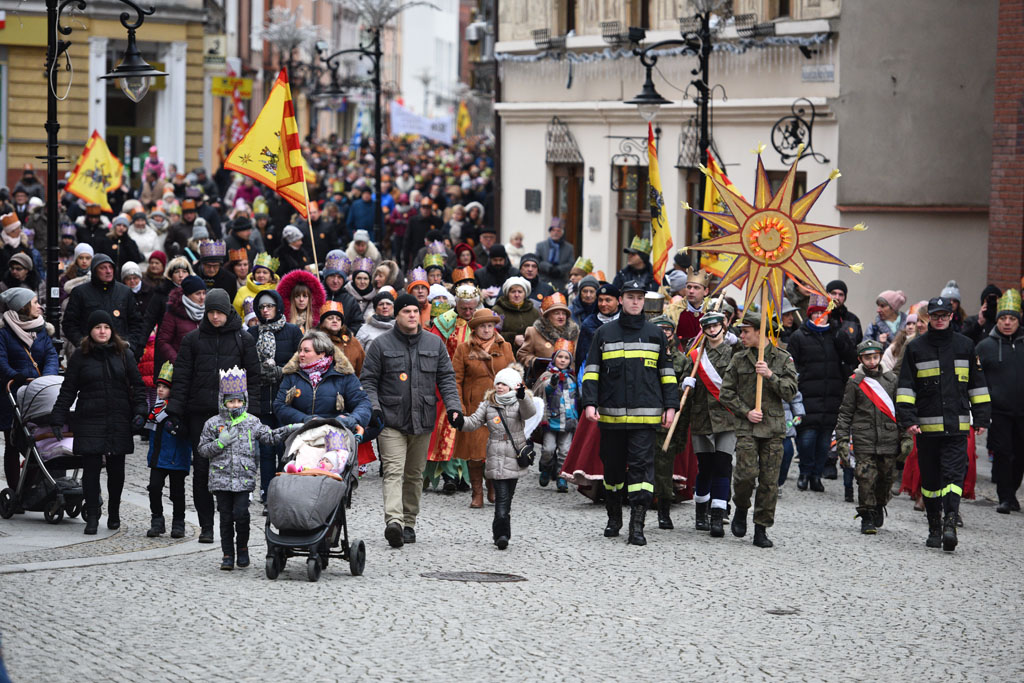 Ulicami Legnicy przeszedł Orszak Trzech Króli
