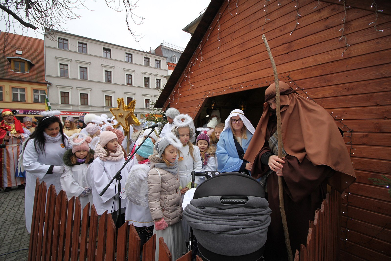 Orszak Trzech Króli zakończył się w prochowickim Rynku