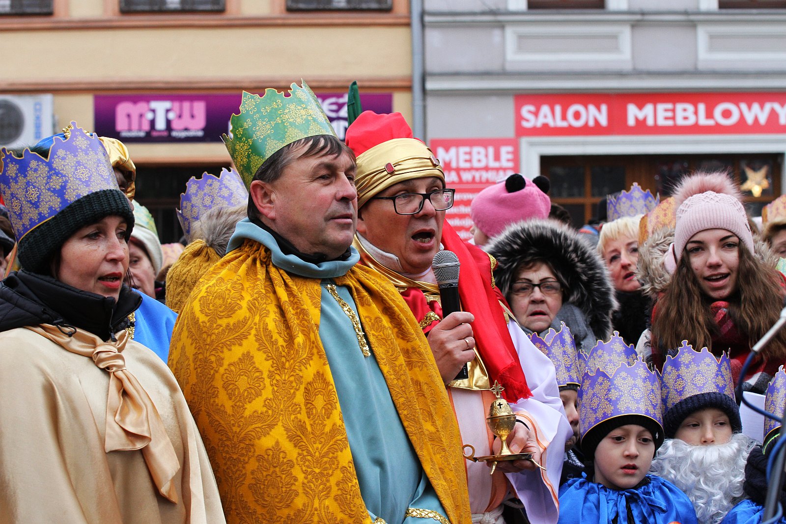 Orszak Trzech Króli zakończył się w prochowickim Rynku