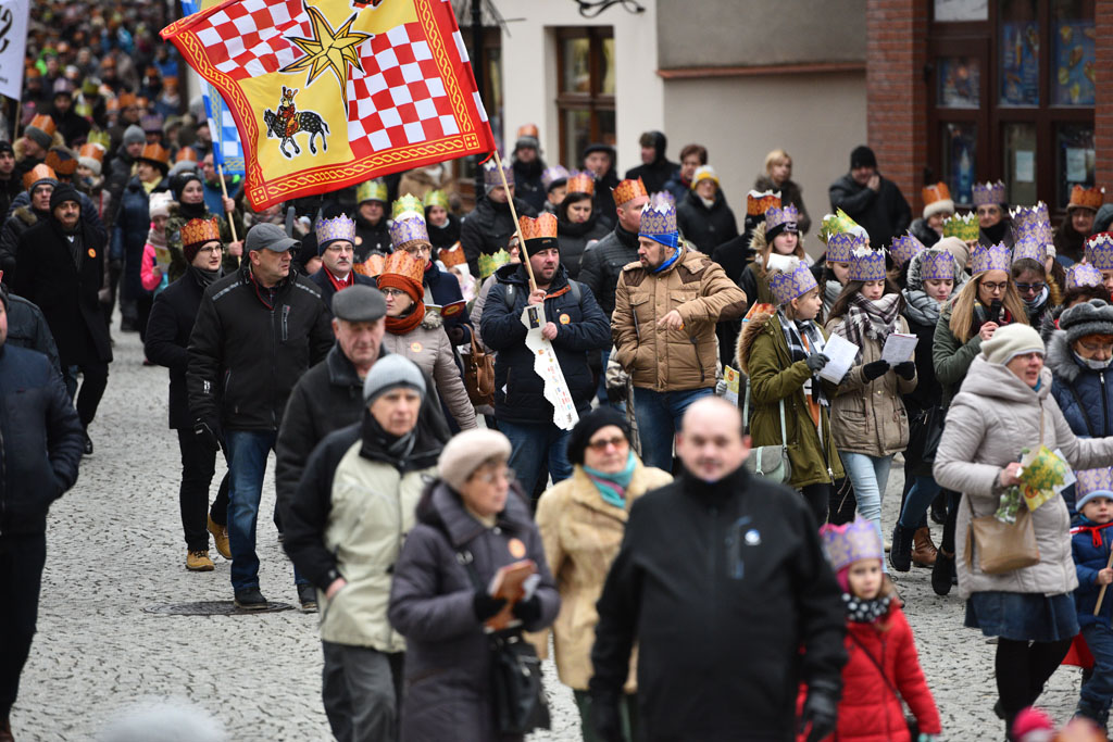 Ulicami Legnicy przeszedł Orszak Trzech Króli