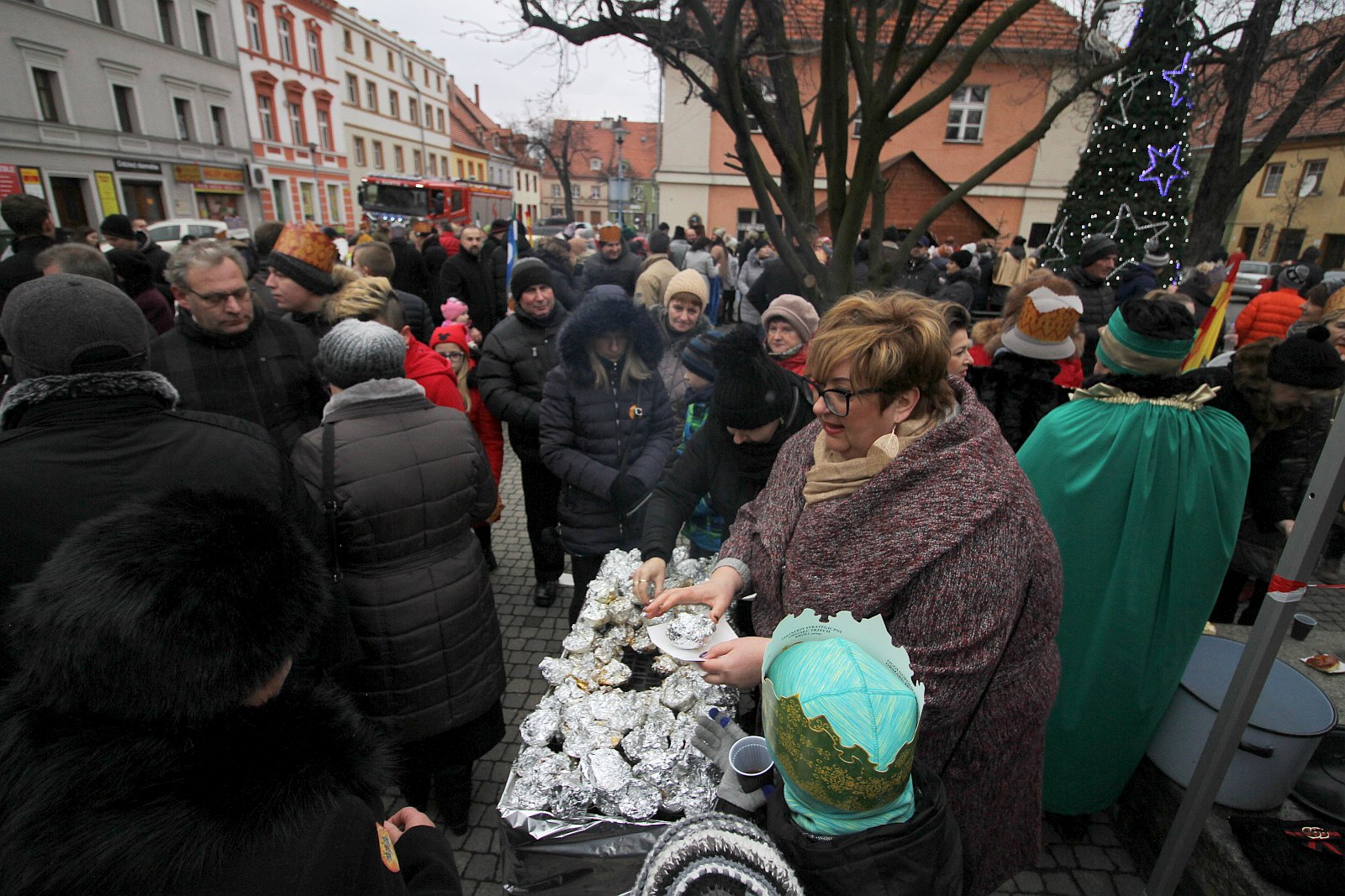 Orszak Trzech Króli zakończył się w prochowickim Rynku
