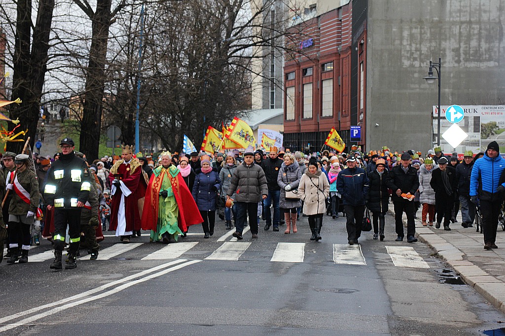 Ulicami Legnicy przeszedł Orszak Trzech Króli