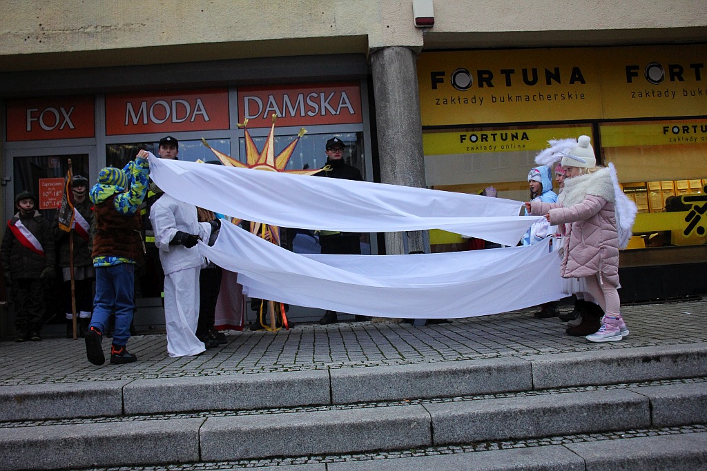 Ulicami Legnicy przeszedł Orszak Trzech Króli