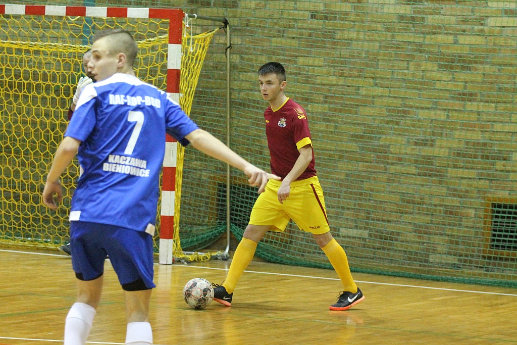 Legnicka Liga Halowa: mistrz wrócił na zwycięską ścieżkę