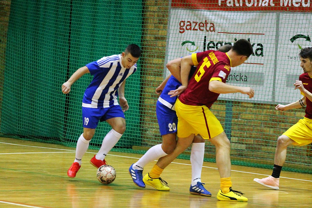 Legnicka Liga Halowa: mistrz wrócił na zwycięską ścieżkę