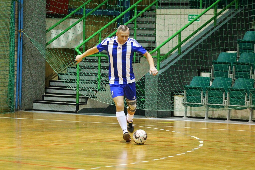 Legnicka Liga Halowa: mistrz wrócił na zwycięską ścieżkę