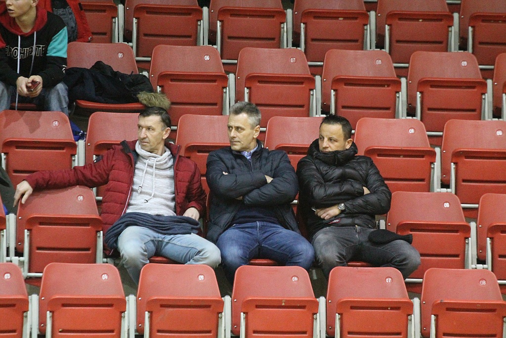 Legnicka Liga Halowa: mistrz wrócił na zwycięską ścieżkę