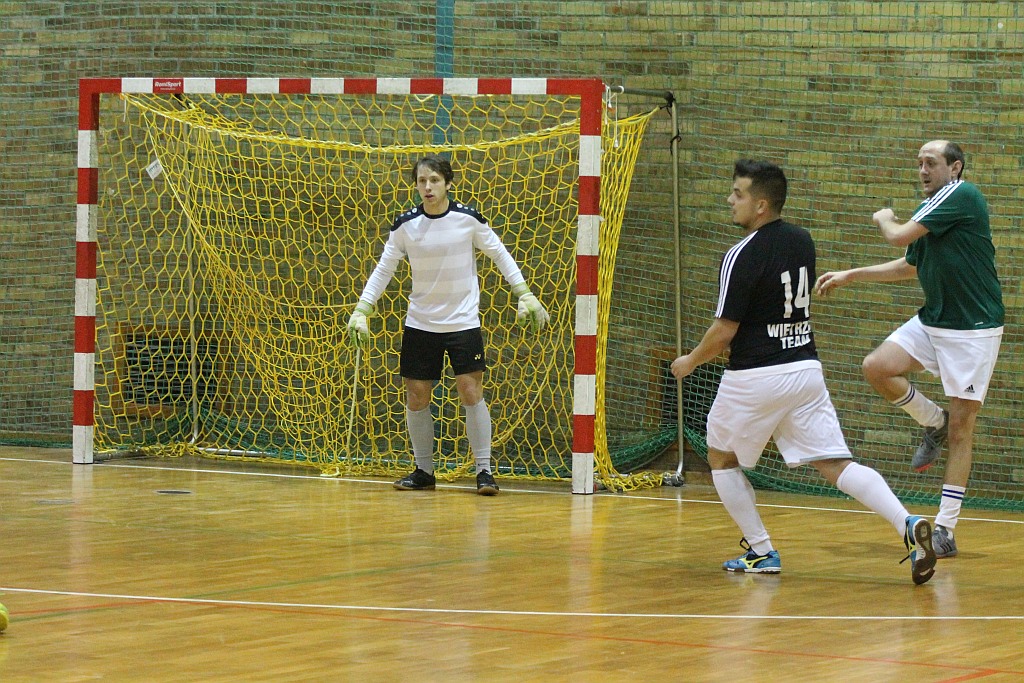 Legnicka Liga Halowa: mistrz wrócił na zwycięską ścieżkę
