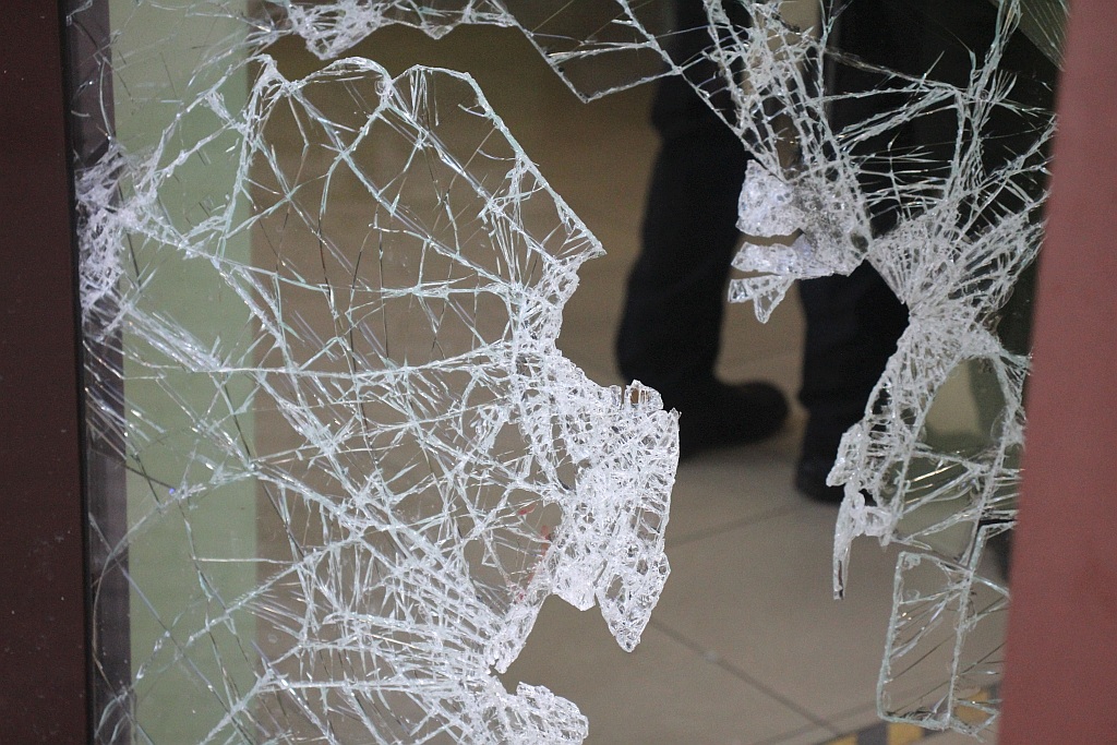 Skok na SKOK w Legnicy. Policja poszukuje sprawcy napadu