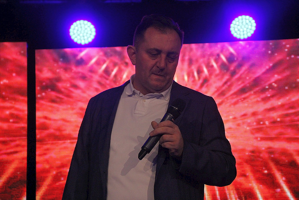 WOŚP: Kolejne licytacje i występy na scenie Sali Maneżowej
