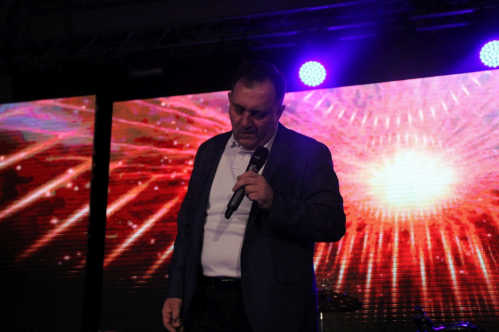 WOŚP: Kolejne licytacje i występy na scenie Sali Maneżowej