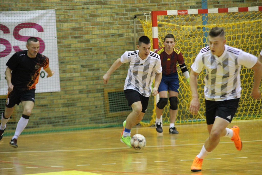 LLH: Fire ograł Futbol. Auto-Elektryk mistrzem Legnicy