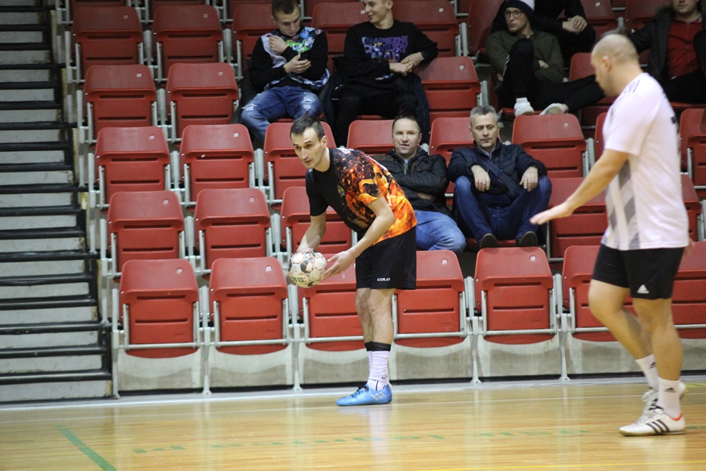 LLH: Fire ograł Futbol. Auto-Elektryk mistrzem Legnicy