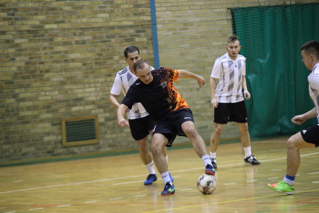 LLH: Fire ograł Futbol. Auto-Elektryk mistrzem Legnicy