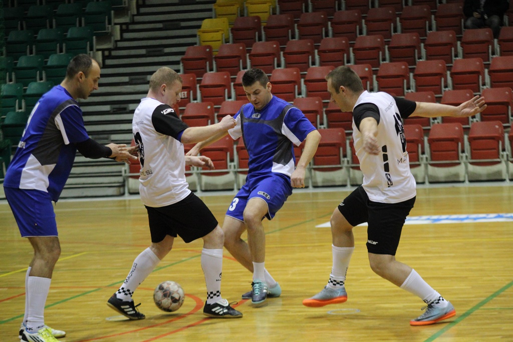 LLH: Fire ograł Futbol. Auto-Elektryk mistrzem Legnicy