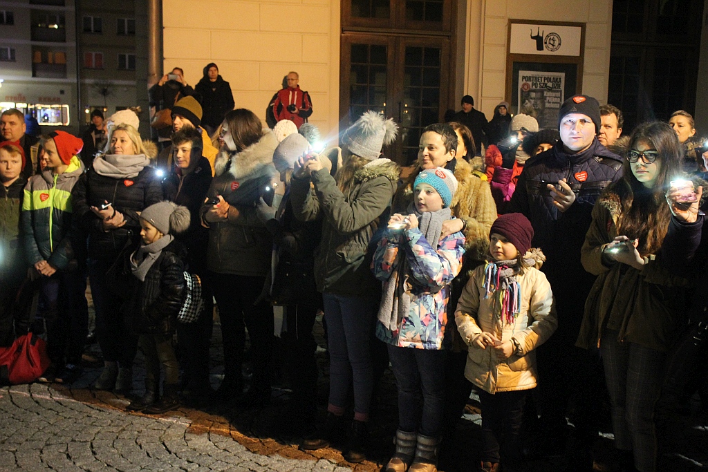 Legniczanie wsparli Jurka Owsiaka tworząc 