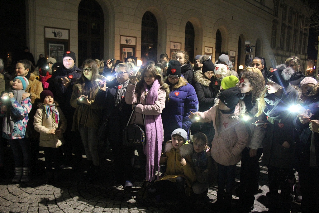 Legniczanie wsparli Jurka Owsiaka tworząc 