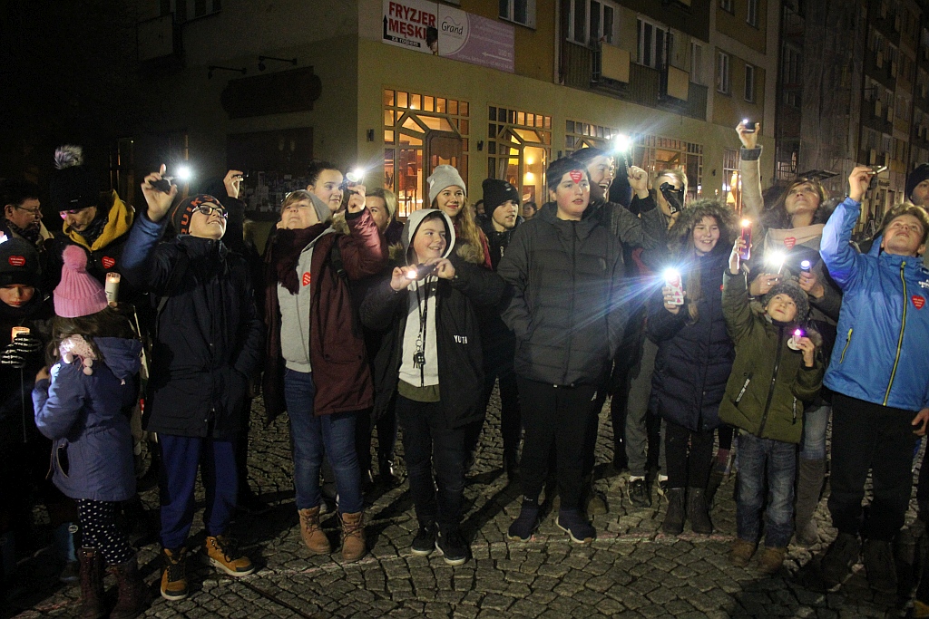 Legniczanie wsparli Jurka Owsiaka tworząc 