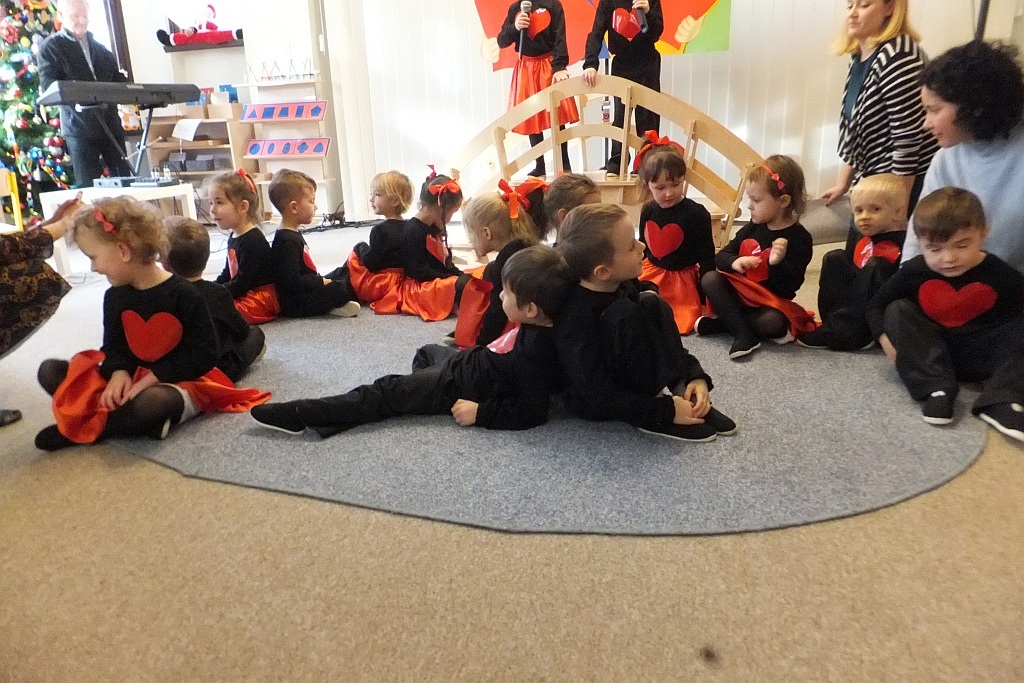 Dzień Babci i Dziadka w Klubie Małego Montessorka