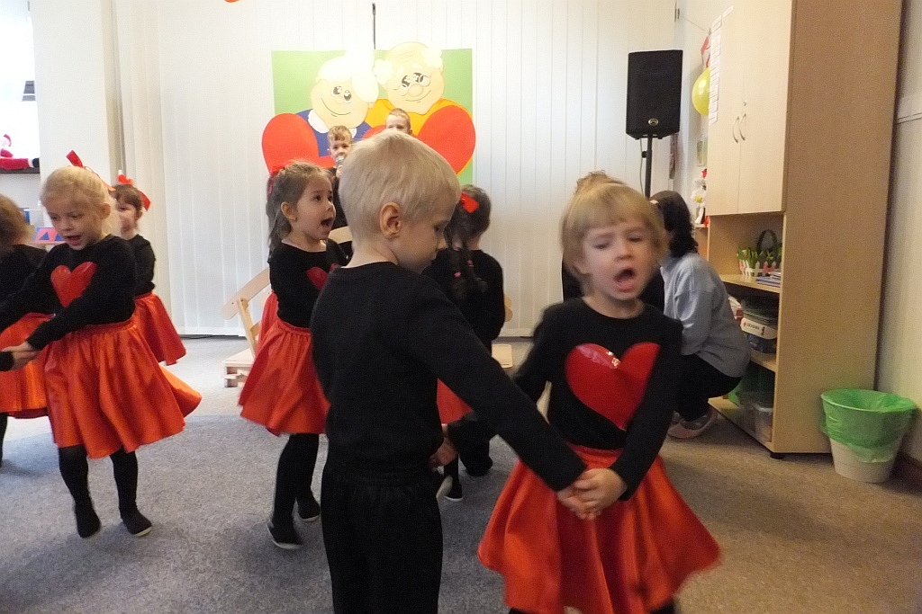 Dzień Babci i Dziadka w Klubie Małego Montessorka