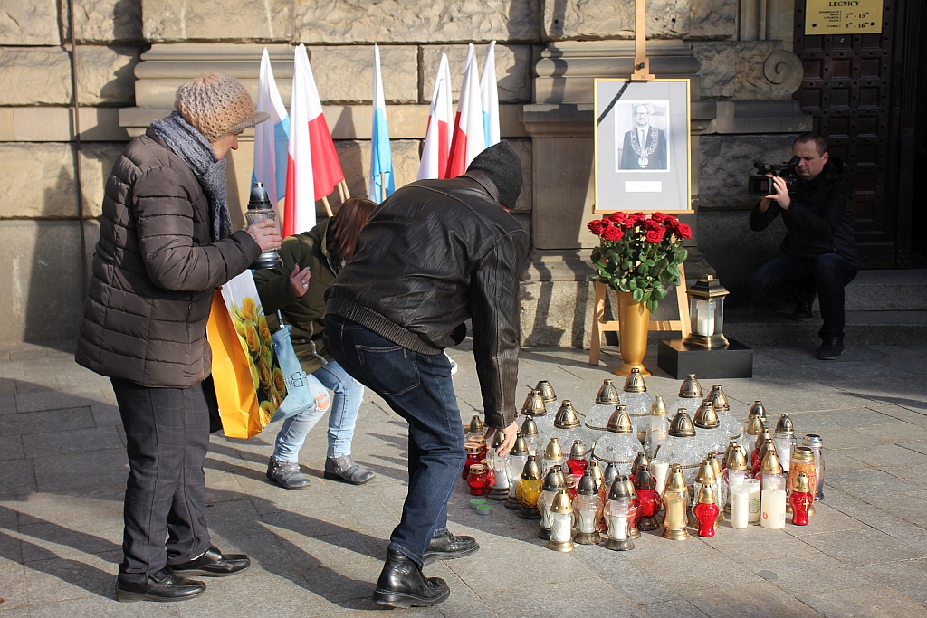Legniczanie także pożegnali Pawła Adamowicza