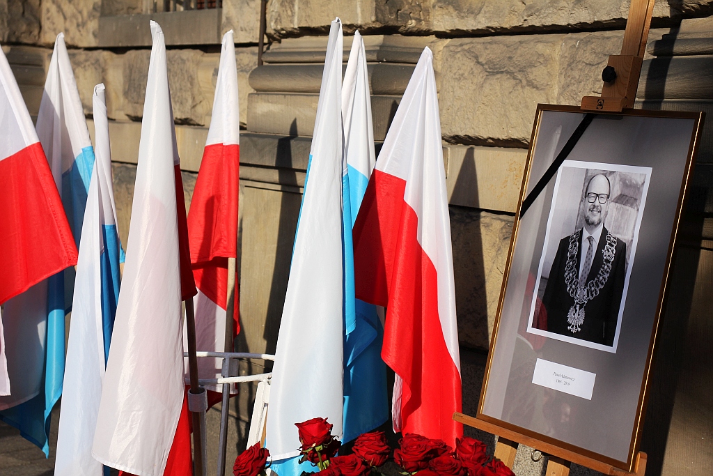Legniczanie także pożegnali Pawła Adamowicza