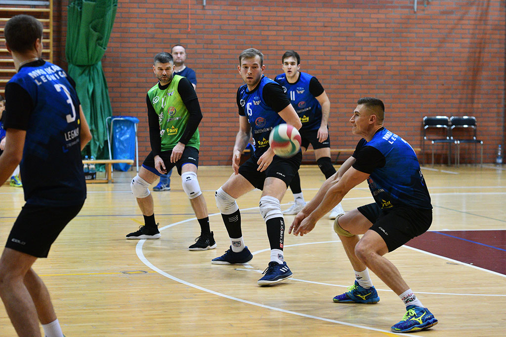 Kolejna porażka Ikara. Tym razem z WKS Sobieski Arena Żagań 2:3