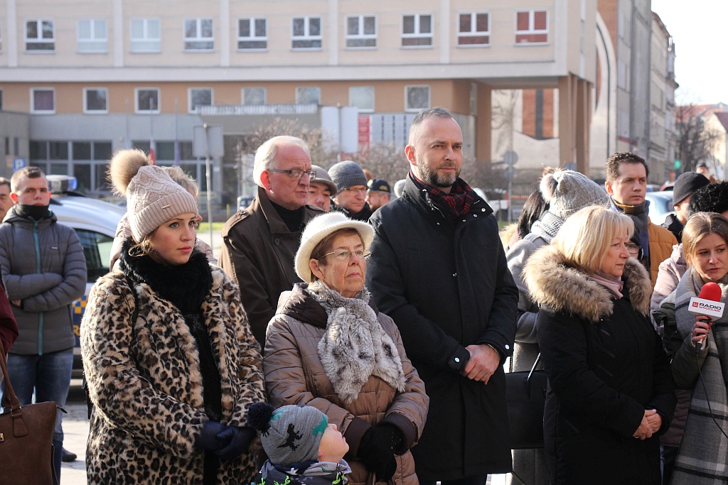 Legniczanie także pożegnali Pawła Adamowicza