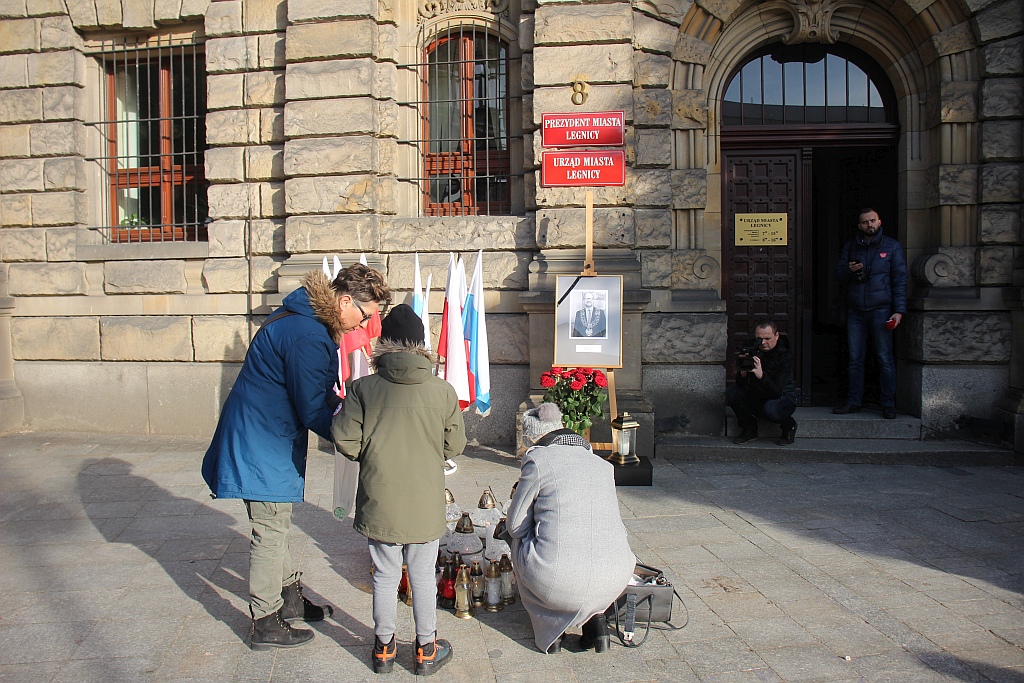 Legniczanie także pożegnali Pawła Adamowicza