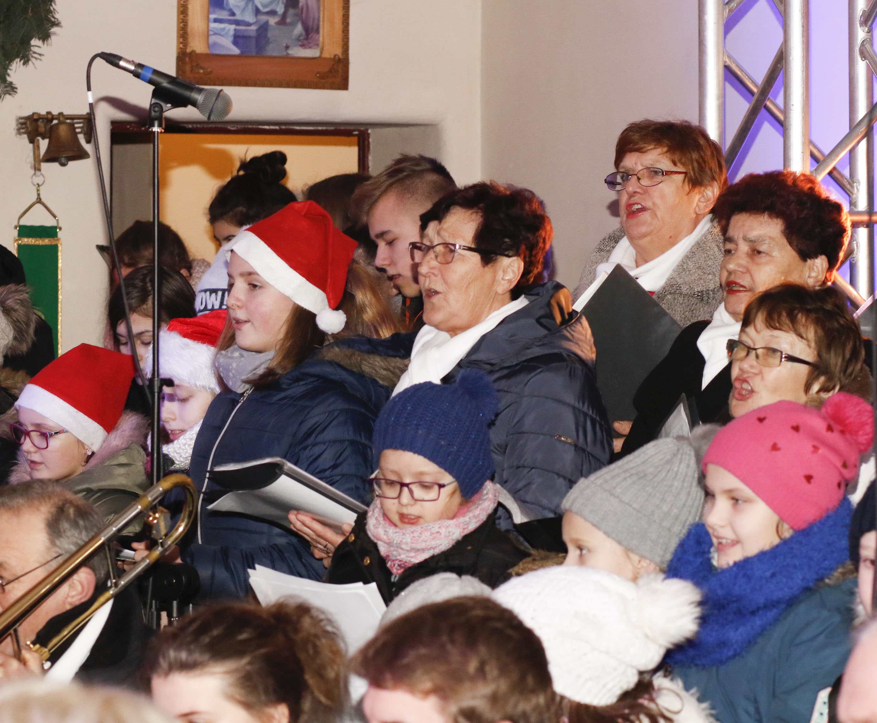 Mieszkańcy Miłkowic wysłuchali koncertu w kościele parafialnym