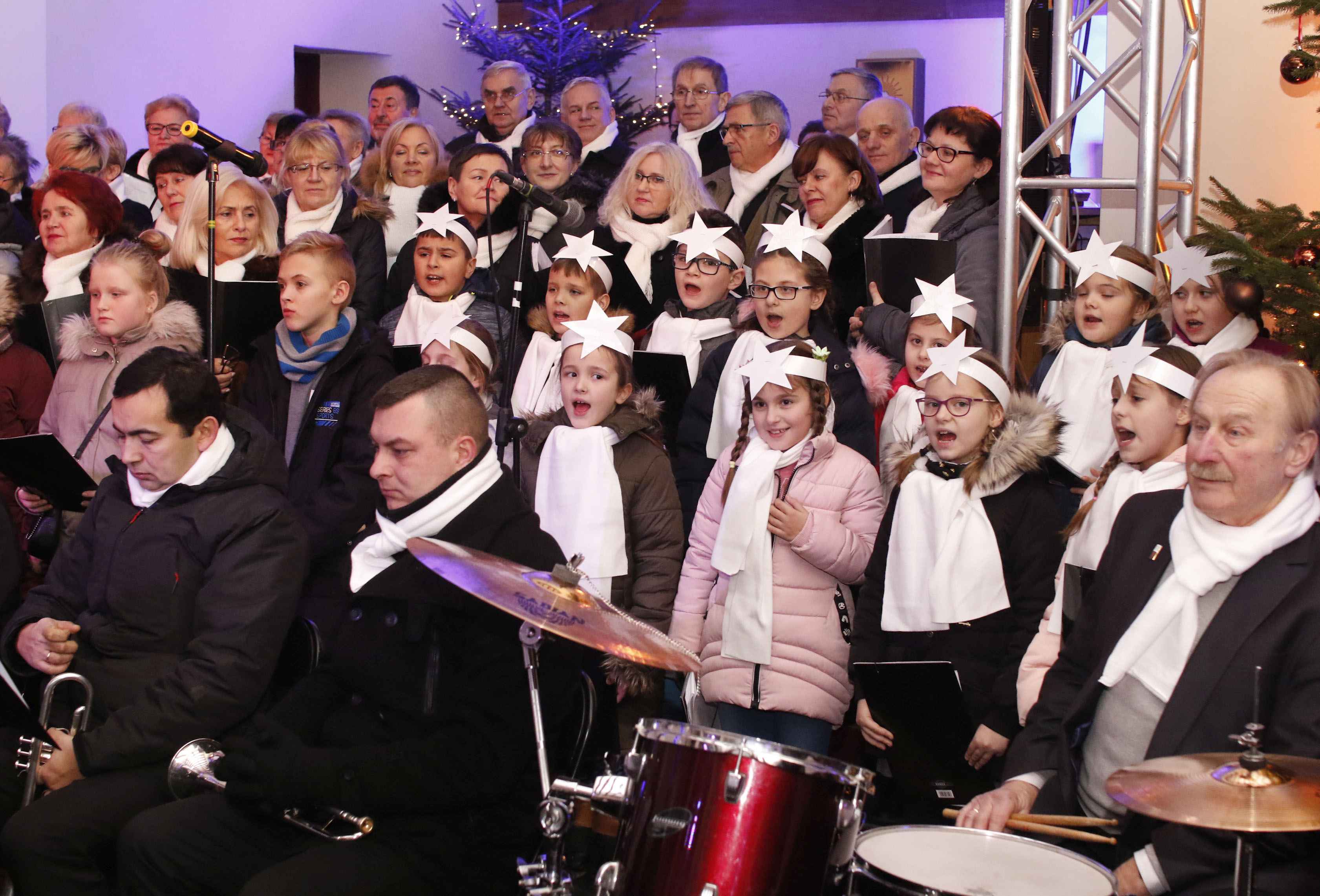 Mieszkańcy Miłkowic wysłuchali koncertu w kościele parafialnym