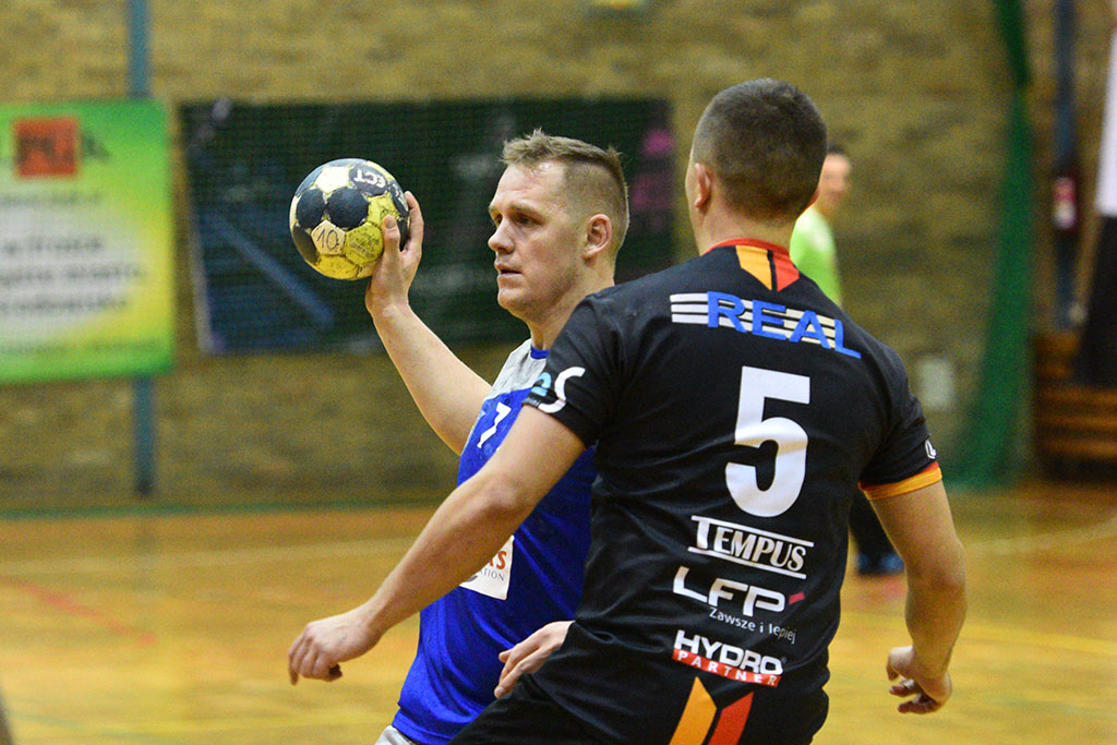 Cenne zwycięstwo Siódemki Miedź Legnica