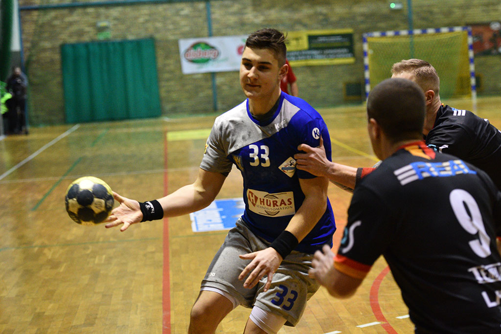 Cenne zwycięstwo Siódemki Miedź Legnica