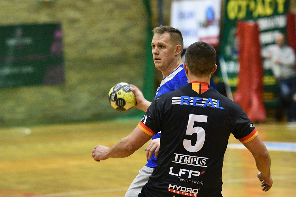 Cenne zwycięstwo Siódemki Miedź Legnica