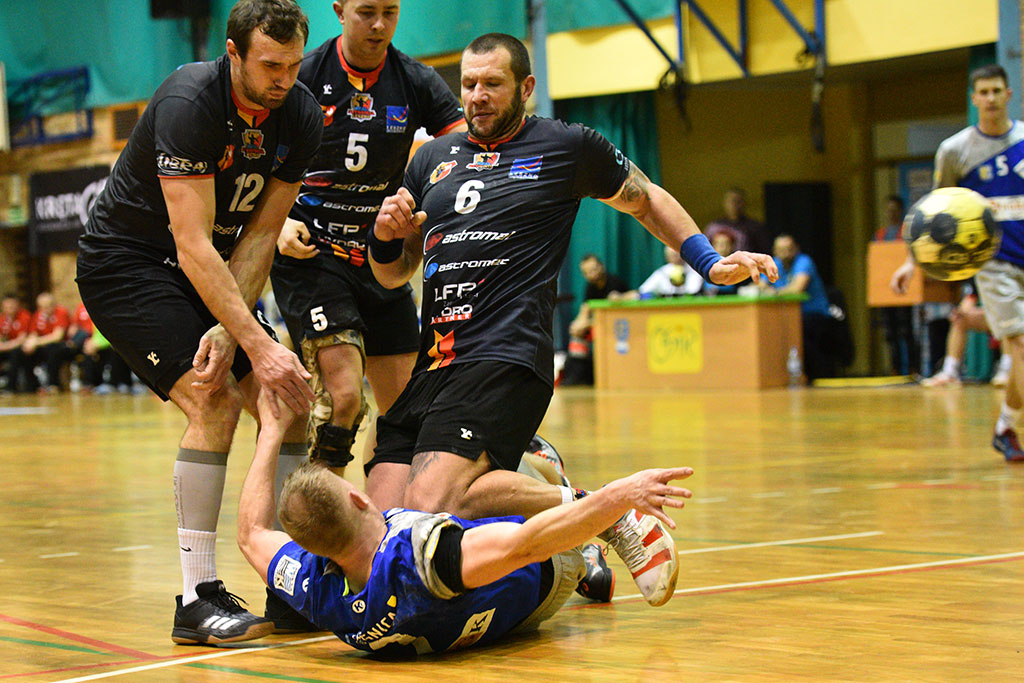 Cenne zwycięstwo Siódemki Miedź Legnica