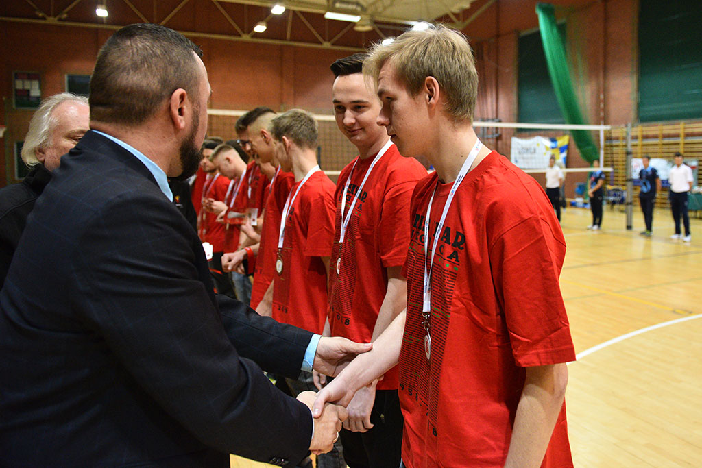 Juniorzy Ikara Legnica odebrali brązowe medale