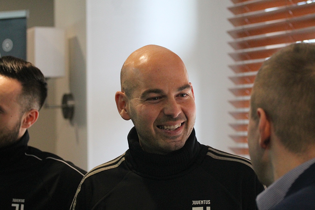 Lorenzo Grossi wizytuje akademię piłkarską Juventus Academy
