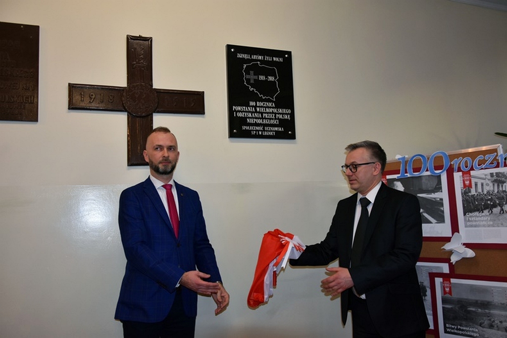 Odsłonięcie tablicy upamiętniającej Powstanie Wielkopolskie