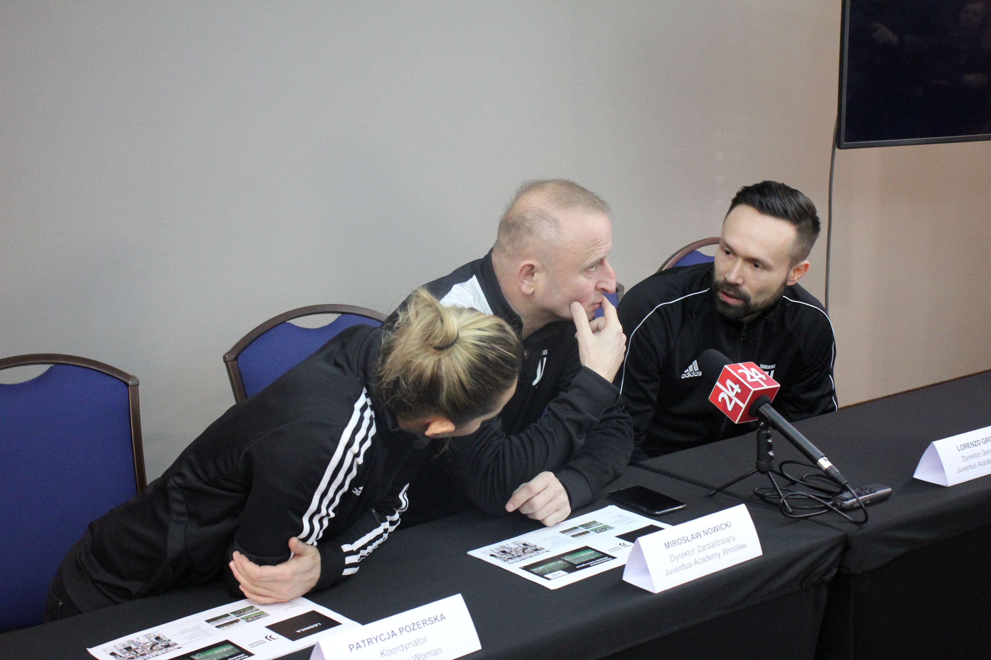 Lorenzo Grossi wizytuje akademię piłkarską Juventus Academy