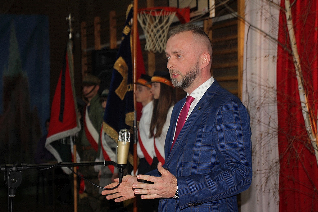 Odsłonięcie tablicy upamiętniającej Powstanie Wielkopolskie