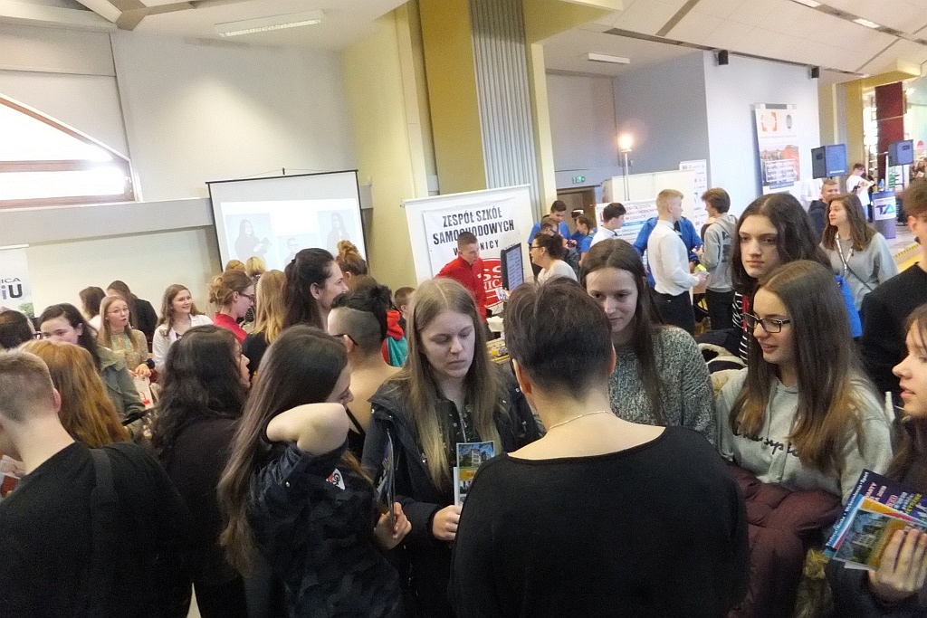 Tłumnie było na X prezentacjach edukacyjnych w PWSZ im. Witelona