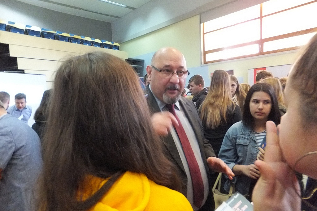 Tłumnie było na X prezentacjach edukacyjnych w PWSZ im. Witelona