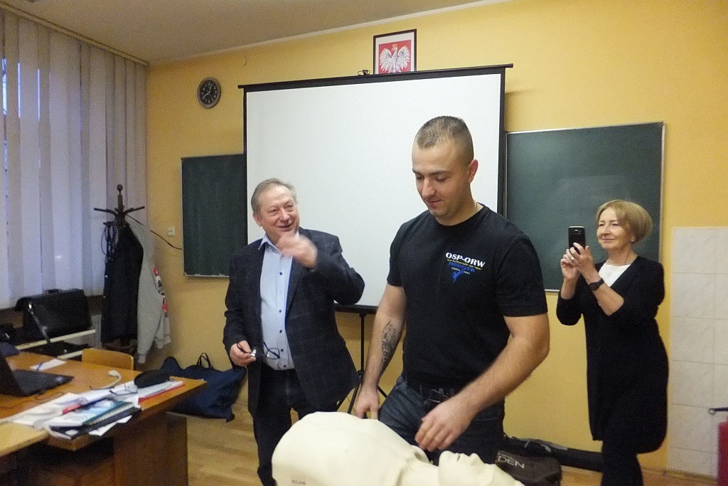 OSP - ORW „Pinoter” szkoli młodzież z zakresu pierwszej pomocy