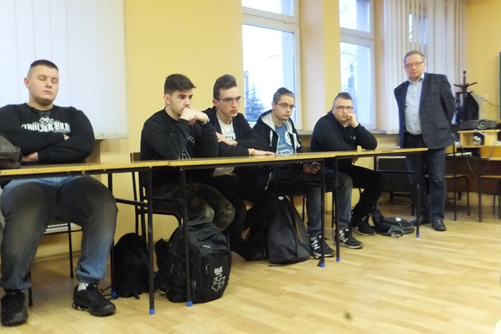 OSP - ORW „Pinoter” szkoli młodzież z zakresu pierwszej pomocy