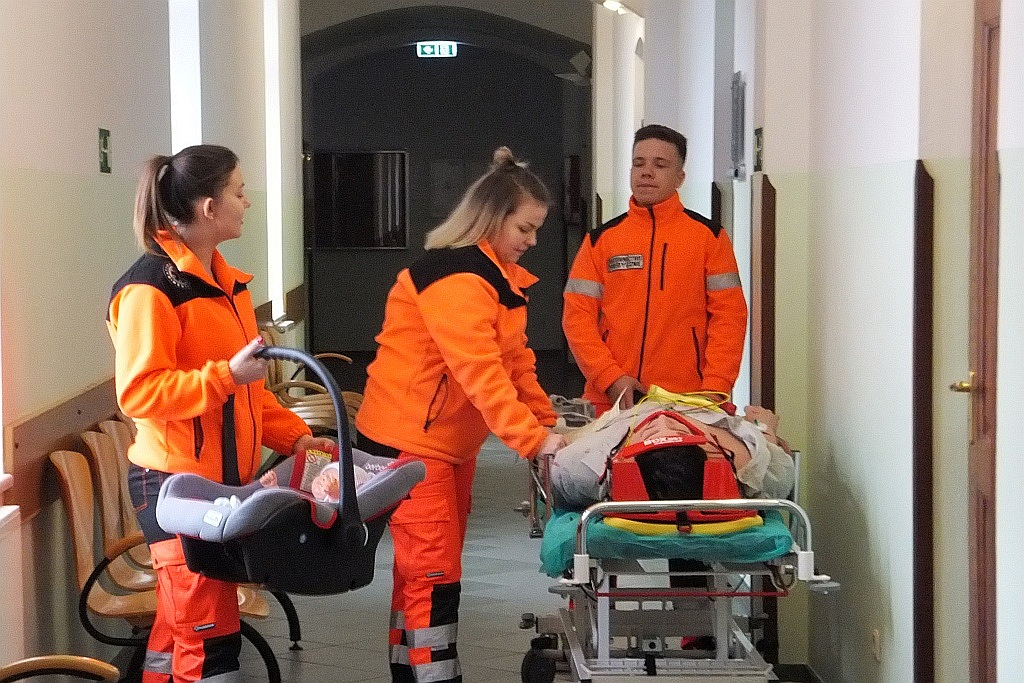 Uroczyste otwarcie nowych pracowni dla studentów pielęgniarstwa