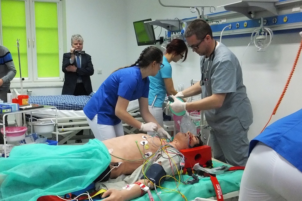 Uroczyste otwarcie nowych pracowni dla studentów pielęgniarstwa