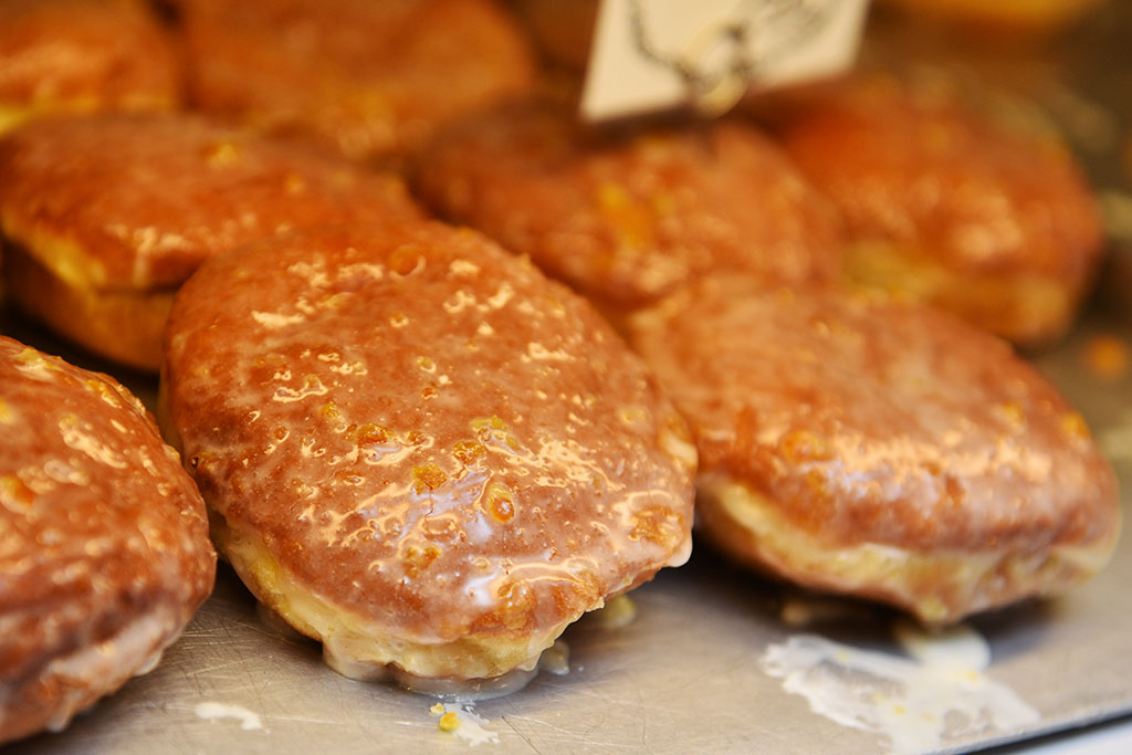 Dzisiaj pączkowa uczta. Zapraszamy na pączki do Zielińskich