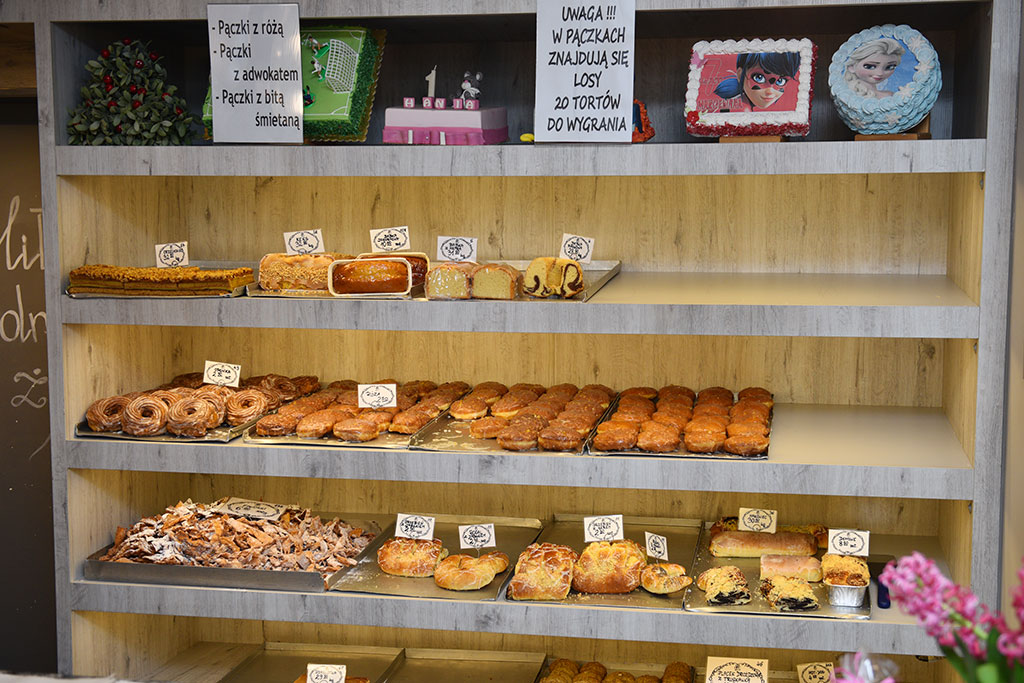 Dzisiaj pączkowa uczta. Zapraszamy na pączki do Zielińskich